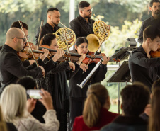 Orquestra Sinfônica do Paraná apresenta neste sábado (05) a terceira edição do concerto “Mostly Mozart” no Museu Oscar Niemeyer