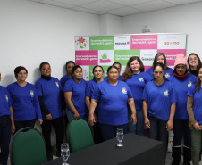 Sessenta e cinco mulheres que atuam na reciclagem na região dos Campos Gerais receberam nesta quarta-feira (30) os certificados de conclusão do curso de capacitação para formação empreendedora.