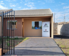A Companhia de Habitação do Paraná concluiu a entrega de mais três módulos do Residencial Barcelona, com 68 moradias no total, nesta terça-feira (15) em Paiçandu.