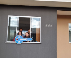 A Companhia de Habitação do Paraná concluiu a entrega de mais três módulos do Residencial Barcelona, com 68 moradias no total, nesta terça-feira (15) em Paiçandu.