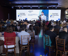 Gestores conhecem atualizações que estão modernizando a abertura de empresas no Paraná