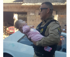 Em corrida contra o tempo, PMPR salva bebê que estava sem respirar em Sarandi
