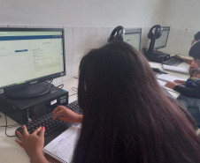 Conectividade e inclusão: internet de alta velocidade beneficia estudantes e professores em escolas indígenas do Paraná