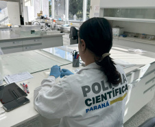 Pelo quarto ano consecutivo, Polícia Científica alcança 100% de acerto em teste de identificação de substâncias