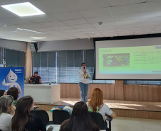 Paraná inicia capacitações para qualificar salas de vacina e ampliar cobertura vacinal