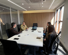  Invest Paraná atende em novo endereço no Centro de Curitiba