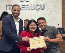 Qualifica Paraná amplia oportunidades com capacitação e forma alunos do curso de confecção em Itaperuçu