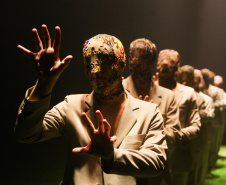 Balé Teatro Guaíra apresenta “Stol” e “V.I.C.A.” no Guairinha