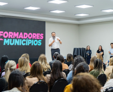 Congresso Formadores em Ação Municípios amplia competências de professores e apoia educação nos municípios