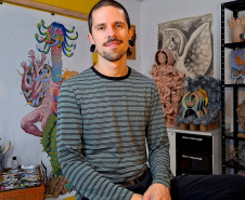 Artista Toni Graton participa de bate-papo gratuito no Museu Casa Alfredo Andersen