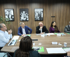 Regularização imobiliária em Pinhais e projeto de modernização do Parque da Ciência Newton Freire Maia são finalizados e apresentados pelo Governo do Estado à Prefeitura de Pinhais
