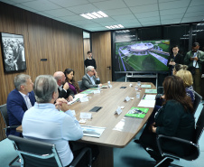 Regularização imobiliária em Pinhais e projeto de modernização do Parque da Ciência Newton Freire Maia são finalizados e apresentados pelo Governo do Estado à Prefeitura de Pinhais