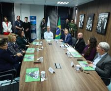 Regularização imobiliária em Pinhais e projeto de modernização do Parque da Ciência Newton Freire Maia são finalizados e apresentados pelo Governo do Estado à Prefeitura de Pinhais