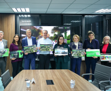 Regularização imobiliária em Pinhais e projeto de modernização do Parque da Ciência Newton Freire Maia são finalizados e apresentados pelo Governo do Estado à Prefeitura de Pinhais