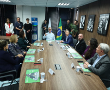 Regularização imobiliária em Pinhais e projeto de modernização do Parque da Ciência Newton Freire Maia são finalizados e apresentados pelo Governo do Estado à Prefeitura de Pinhais
