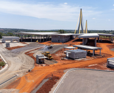 Obras da Perimetral Leste de Foz do Iguaçu avançam e chegam a 75% de execução