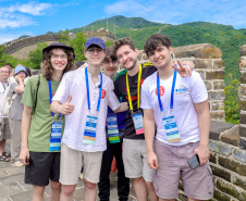 O estudante do terceiro ano do ensino médio, Samuel Mobilia Mota, natural de Douradina, no interior do Paraná, representou o Brasil na Olimpíada Internacional de Inteligência