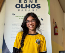  Programa Bons Olhos Paraná já garantiu mais de 6 mil óculos para estudantes da rede pública