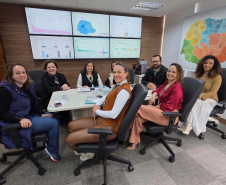 Comitiva de Goiás conhece o modelo de atendimento materno-infantil do Paraná