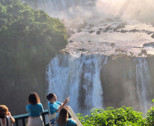 Patrimônio Natural da Humanidade do Paraná recebeu 7% mais turistas no mês de férias