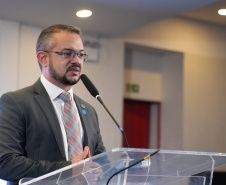 Sanepar assume vice-presidência da Regional Sul da AESBE em evento em Brasília