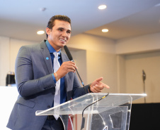 Sanepar assume vice-presidência da Regional Sul da AESBE em evento em Brasília