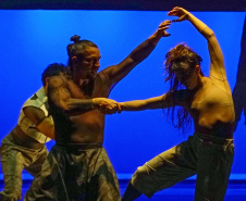 TEATRO GUAÍRA - divulgação Balé em Arapongas e Jacarezinho