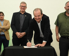 SETI - Unicentro e Seti oficializam carta de intenções para construção do Instituto de Medicina de Precisão do Paraná
