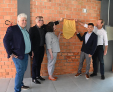 OBRAS DE MELHORIA – O secretário Aldo Bona e o reitor Fábio Hernandes também participaram de entregas de obras de reformas e ampliação no câmpus Cedeteg.