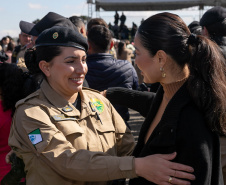 São José dos Pinhais, 11 de agosto de 2025 - A primeira dama do Paraná, Luciana Saito Massa, participa da formatura de Sargentos na Academia do Guatupê.