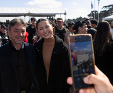 São José dos Pinhais, 11 de agosto de 2025 - A primeira dama do Paraná, Luciana Saito Massa, participa da formatura de Sargentos na Academia do Guatupê.