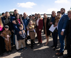 São José dos Pinhais, 11 de agosto de 2025 - A primeira dama do Paraná, Luciana Saito Massa, participa da formatura de Sargentos na Academia do Guatupê.