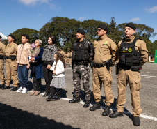 São José dos Pinhais, 11 de agosto de 2025 - A primeira dama do Paraná, Luciana Saito Massa, participa da formatura de Sargentos na Academia do Guatupê.