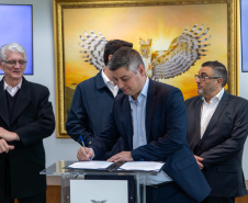 Horse Brasil investirá mais R$ 546 milhões em fábrica no Paraná com apoio do Estado
