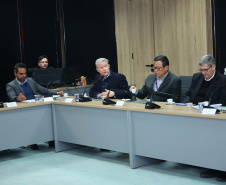 Governo do Estado recebe Plano de Biogás e Biometano do Paraná em reunião de comitê de governança