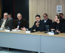 Governo do Estado recebe Plano de Biogás e Biometano do Paraná em reunião de comitê de governança