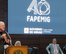 Governo do Paraná assina acordo de parceria científica com Minas Gerais