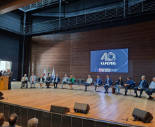 Governo do Paraná assina acordo de parceria científica com Minas Gerais