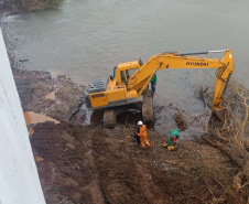 reforma da ponte sobre o Rio Ivaí na PR-317 entre Floresta e Engenheiro Beltrão