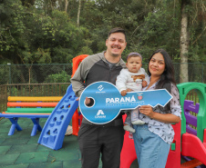 Mais 128 unidades: famílias de Araucária recebem a casa nova com apoio do Estado