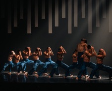TEATRO GUAÍRA - divulgação Balé em Arapongas e Jacarezinho