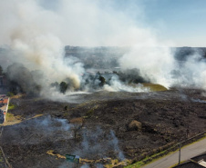  Fogo em terrenos baldios pode causar incêndios de grandes proporções