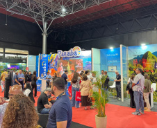 VIAJE PARANÁ - Com estande e coexpositores, Viaje Paraná impacta turistas e trade do Sudeste durante o Travel Next Minas