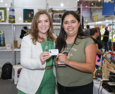 Paraná lidera emissão de carteiras do artesão em agosto