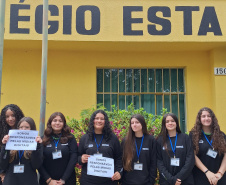 Parceiro da Escola: Colégio Estadual lança jornal produzido por alunos