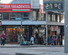 Paraná gera 108 mil empregos formais até agosto 2025, 3º melhor saldo do Brasil