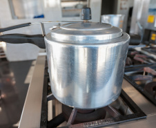 PANELA PRESSÃO