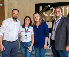 SEED - Colégios agrícolas recebem novos ônibus escolares para fortalecer a educação no campo