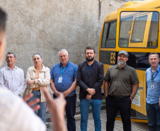 SEED - Colégios agrícolas recebem novos ônibus escolares para fortalecer a educação no campo