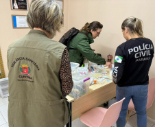 PCPR prende duas pessoas por exercício ilegal da medicina e outros crimes em Curitiba